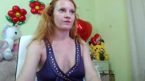 Snapshot of ladybigsmile chatting on 03/05/25, 04:13 Sima Ladybigsmile online show from 03/05/25, 04:13
