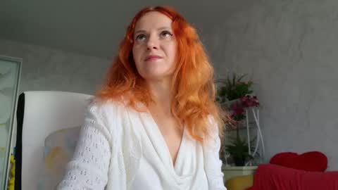 Sima Ladybigsmile online show from 10/21/25, 06:03