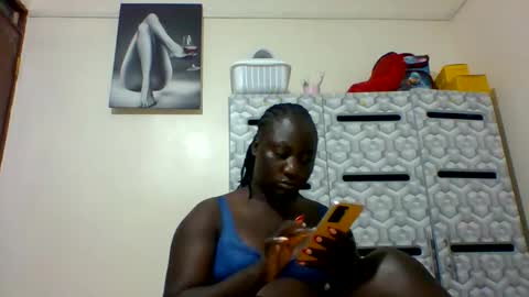 Snapshot of ladyblossoms19 chatting on 12/21/24, 08:21 lindah32 online show from 12/21/24, 08:21