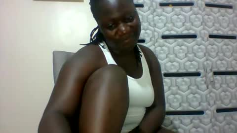 Snapshot of ladyblossoms19 chatting on 01/09/25, 06:26 lindah32 online show from 01/09/25, 06:26