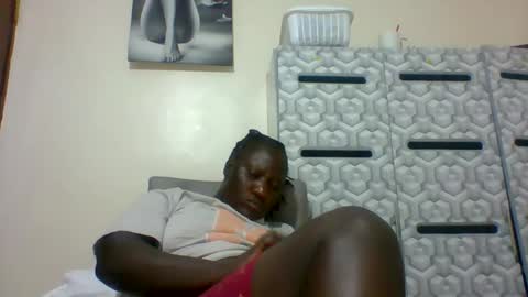 Snapshot of ladyblossoms19 chatting on 01/23/25, 12:46 lindah32 online show from 01/23/25, 12:46