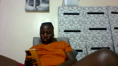 Snapshot of ladyblossoms19 chatting on 01/23/25, 06:35 lindah32 online show from 01/23/25, 06:35