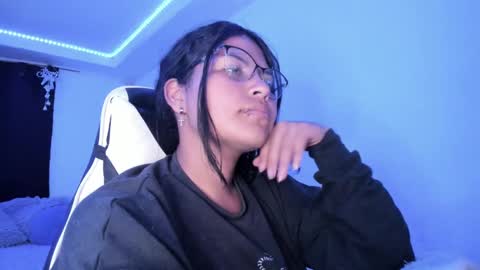 Snapshot of ladybrown_16 chatting on 12/09/24, 02:45 Lady online show from 12/09/24, 02:45