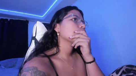Snapshot of ladybrown_16 chatting on 02/01/25, 05:07 Lady online show from 02/01/25, 05:07