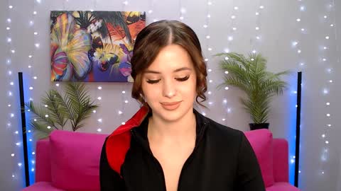 Snapshot of ladyofcandy chatting on 02/05/25, 12:49 Amelia online show from 02/05/25, 12:49