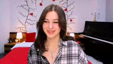 Snapshot of ladyofcandy chatting on 03/07/25, 01:18 Amelia online show from 03/07/25, 01:18