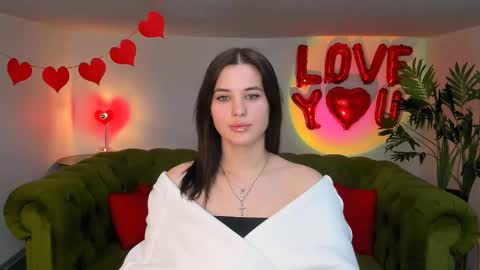 Snapshot of ladyofcandy chatting on 03/12/25, 04:24 Amelia online show from 03/12/25, 04:24