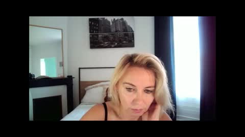 Snapshot of ladysexyx chatting on 09/19/25, 10:49 ladysexyx online show from 09/19/25, 10:49