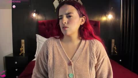 Laia  online show from 11/15/25, 01:18