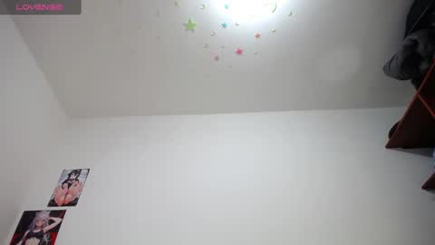 Snapshot of laila_laly chatting on 03/02/25, 10:59 Leila Laly online show from 03/02/25, 10:59