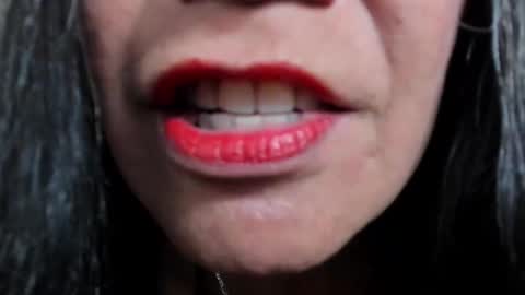 Snapshot of lailacastillomilf chatting on 09/25/25, 12:09 Lailacastillo online show from 09/25/25, 12:09