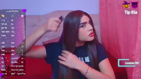 Snapshot of lailahdark chatting on 10/23/25, 04:45 Camila online show from 10/23/25, 04:45