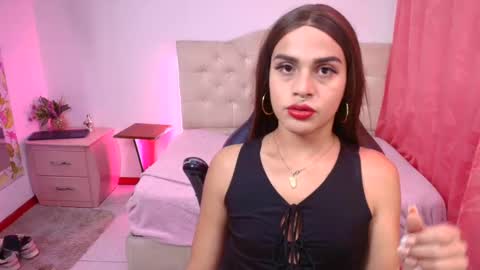 Snapshot of lailahdark chatting on 11/08/25, 05:07 Camila online show from 11/08/25, 05:07