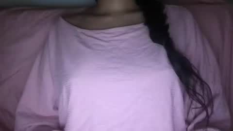 Laila Yousef online show from 01/04/25, 01:10