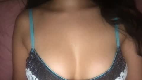 Laila Yousef online show from 01/05/25, 06:02