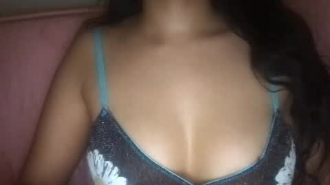 Laila Yousef online show from 01/05/25, 09:48