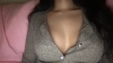 Laila Yousef online show from 01/23/25, 08:36