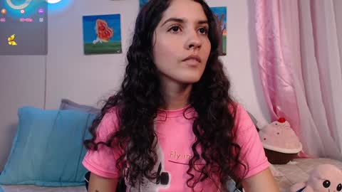 Snapshot of lailypink chatting on 12/13/24, 01:37 samanta online show from 12/13/24, 01:37