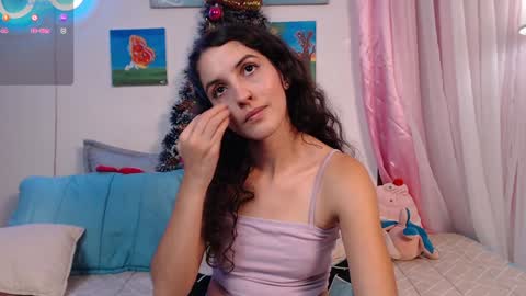 Snapshot of lailypink chatting on 12/28/24, 01:50 samanta online show from 12/28/24, 01:50