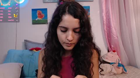 Snapshot of lailypink chatting on 12/28/24, 03:37 samanta online show from 12/28/24, 03:37