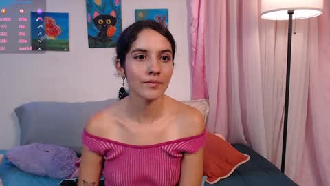 Snapshot of lailypink chatting on 01/30/25, 01:11 samanta online show from 01/30/25, 01:11