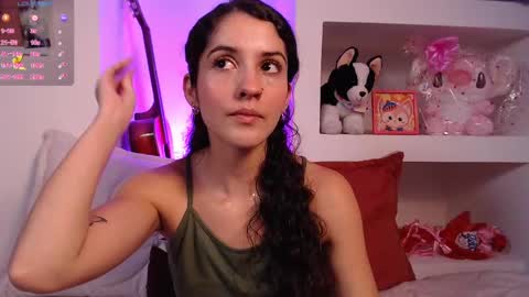Snapshot of lailypink chatting on 03/10/25, 12:51 samanta online show from 03/10/25, 12:51