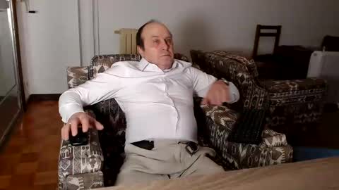 Snapshot of lajose52 chatting on 01/05/25, 03:13 lajose52 online show from 01/05/25, 03:13