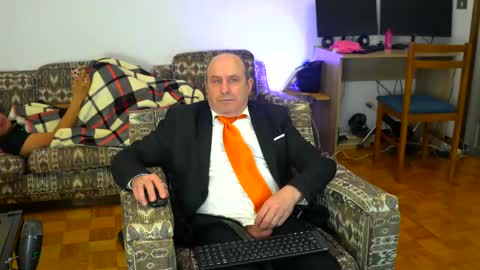 Snapshot of lajose52 chatting on 01/19/25, 04:57 lajose52 online show from 01/19/25, 04:57