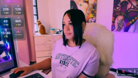 lalablack1_ online show from 12/19/24, 09:17