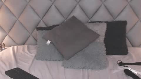 Laly Castro online show from 12/29/24, 11:29