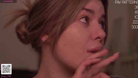 Snapshot of lana_rosy chatting on 01/19/25, 04:12 Alana online show from 01/19/25, 04:12