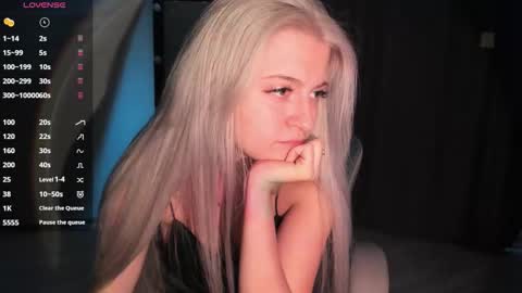 Lana online show from 10/20/25, 09:43