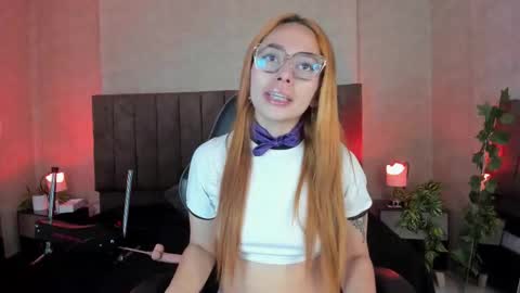 Snapshot of lanaamills chatting on 10/18/25, 11:44 Lana online show from 10/18/25, 11:44