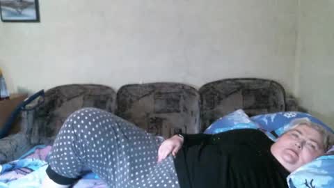 lanacat555 online show from 02/15/25, 05:50