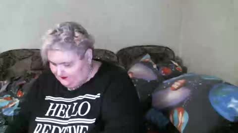 lanacat555 online show from 02/19/25, 09:14