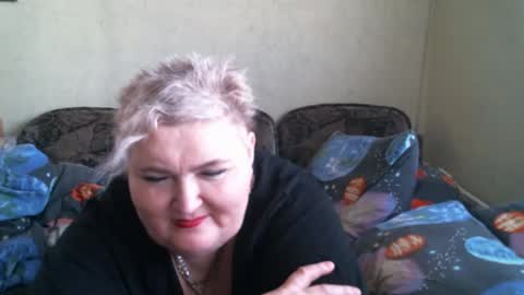 lanacat555 online show from 02/28/25, 10:41