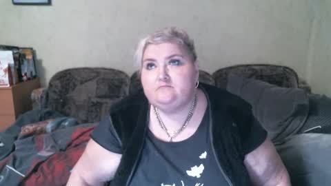 lanacat555 online show from 03/09/25, 07:05