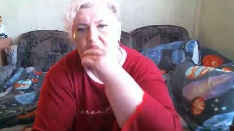 lanacat555 online show from 09/27/25, 11:37