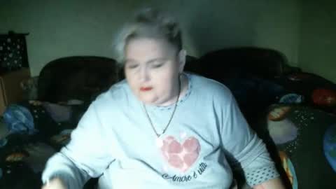 lanacat555 online show from 10/03/25, 12:29