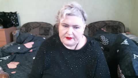 lanacat555 online show from 11/11/25, 12:05