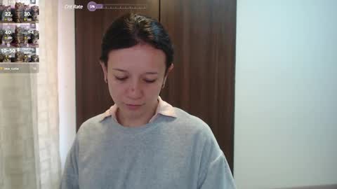 Snapshot of lanna_mills chatting on 12/27/24, 01:28 Lanna online show from 12/27/24, 01:28