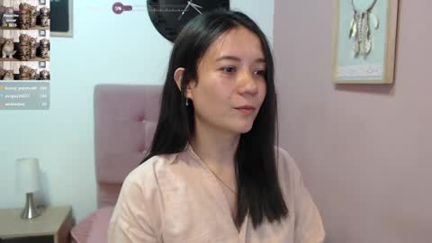 Snapshot of lanna_mills chatting on 02/03/25, 04:31 Lanna online show from 02/03/25, 04:31