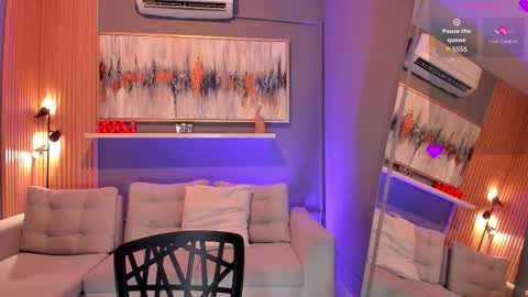 Tiana online show from 11/05/25, 07:47