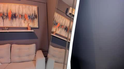 Tiana online show from 11/06/25, 12:17