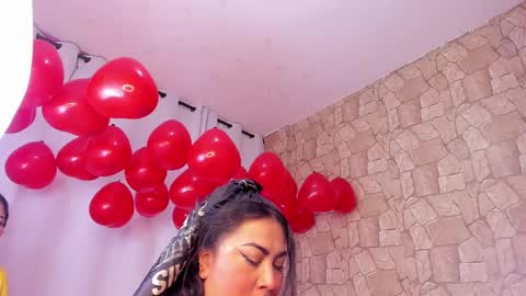 Snapshot of lapeligrosa_ chatting on 03/08/25, 12:30 lapeligrosa_ online show from 03/08/25, 12:30