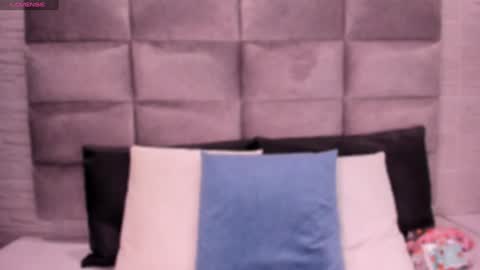 Snapshot of lara_jones_ chatting on 01/15/25, 03:54 Lara online show from 01/15/25, 03:54