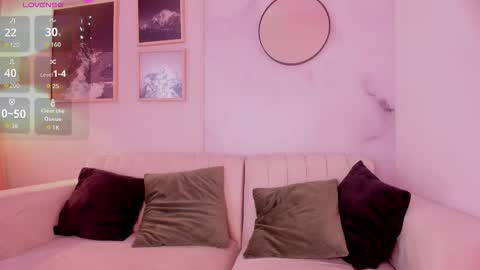 Lara Madisson online show from 10/20/25, 05:08