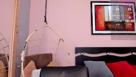      700  200   online show from 10/11/25, 08:18