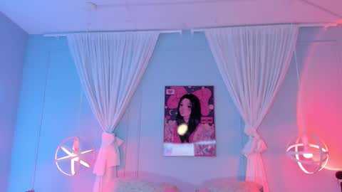 Snapshot of laraa_rous chatting on 09/23/25, 03:53 lara online show from 09/23/25, 03:53