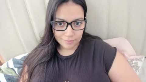 lara online show from 10/08/25, 12:03